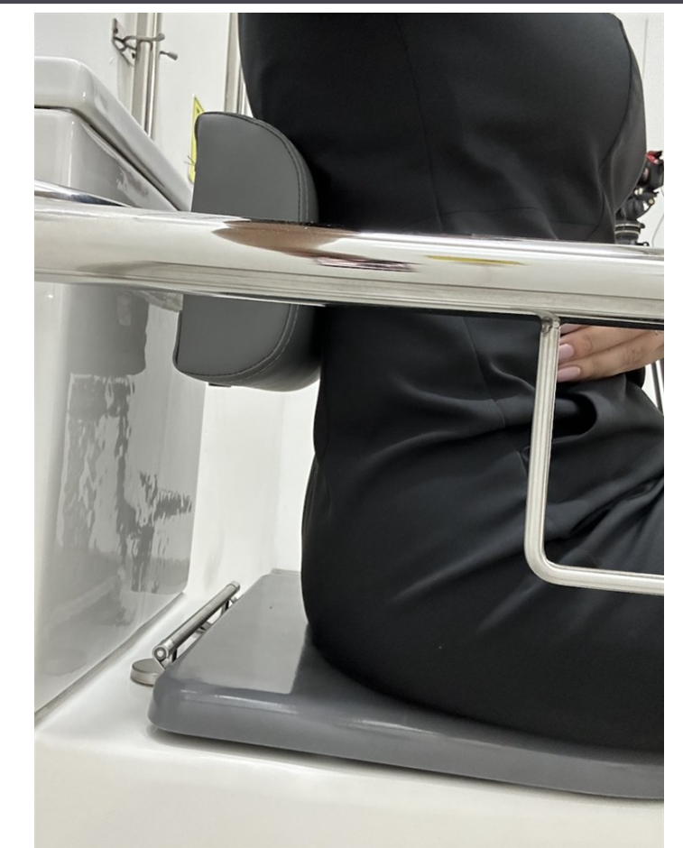 Поручень-опора с подушкой для инвалидов в санитарно-гигиенические комнаты — изображение 4